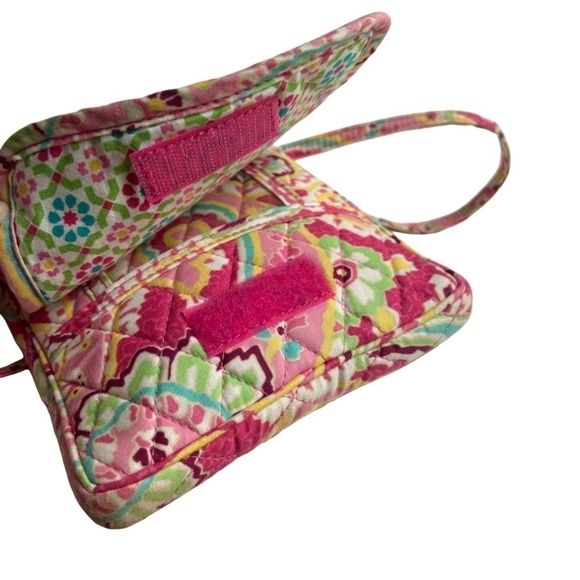 Vera Bradley Perfect Crossbody Small Size Fits iPhone 15+ - Picture 6 of 11